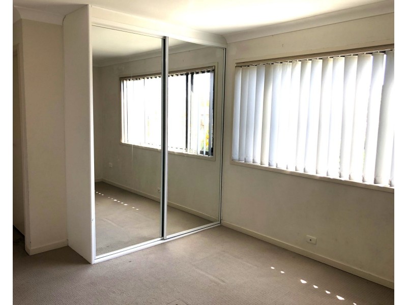 1/84 Woodlands Drive, Glenmore Park NSW 2745