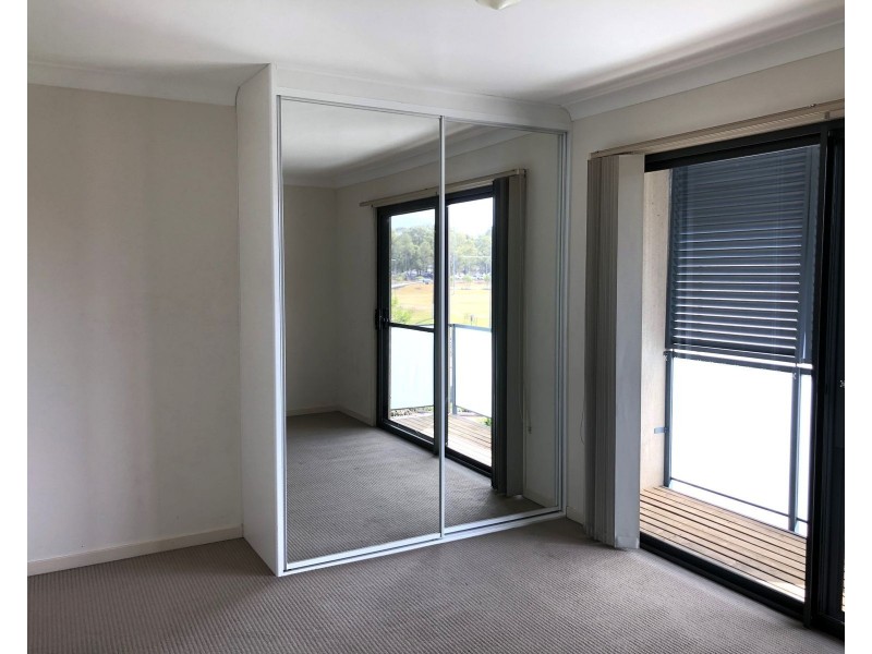 1/84 Woodlands Drive, Glenmore Park NSW 2745