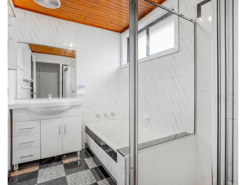 60 Barlow Street, Cambridge Park NSW 2747