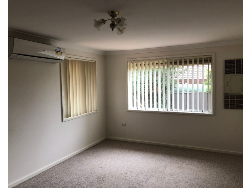 40 Greenway Drive, South Penrith NSW 2750