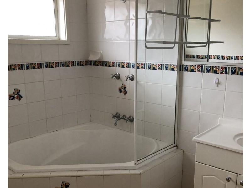 40 Greenway Drive, South Penrith NSW 2750