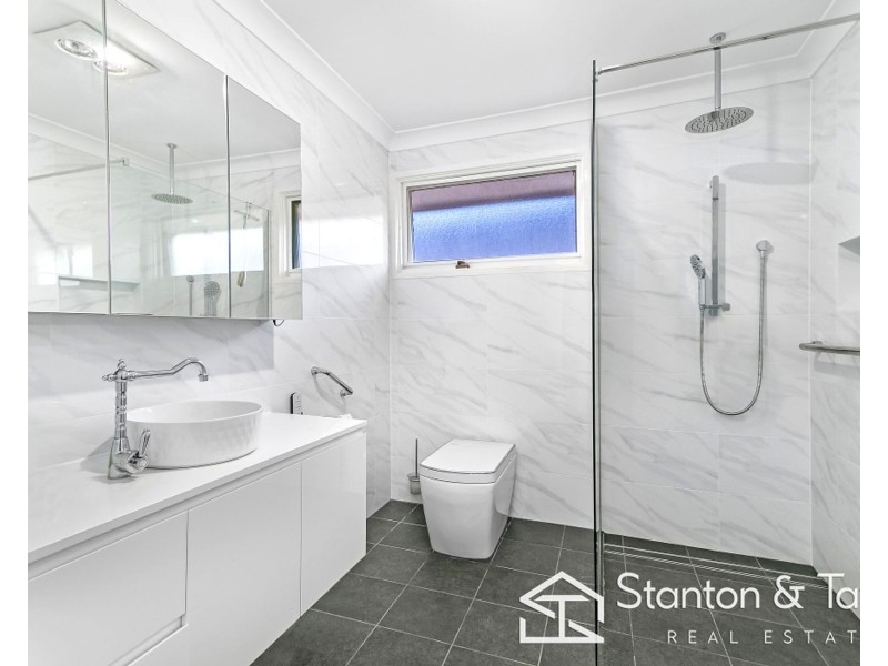 16 Sunshine Avenue, Penrith NSW 2750