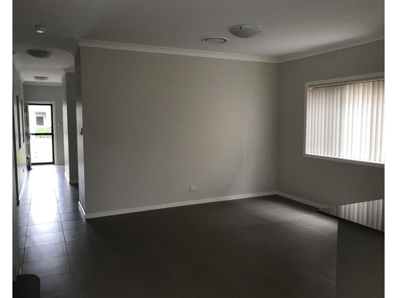 10 Cricketers Avenue, Penrith NSW 2750