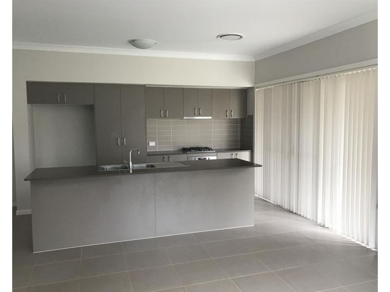 10 Cricketers Avenue, Penrith NSW 2750