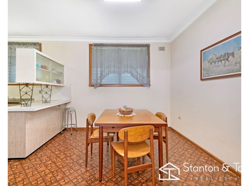27 RUSSELL STREET, Emu Plains NSW 2750