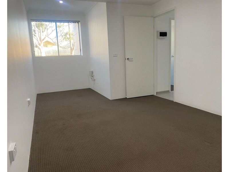 10/4 Colless Street, Penrith NSW 2750