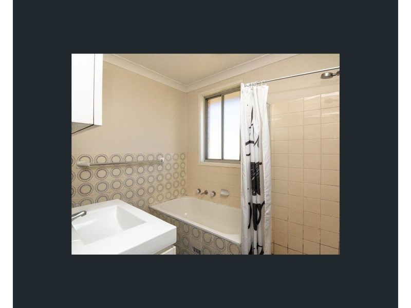 11 Lindsay Crescent, South Penrith NSW 2750