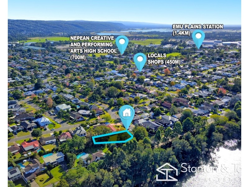 2 Warring Avenue, Emu Plains NSW 2750