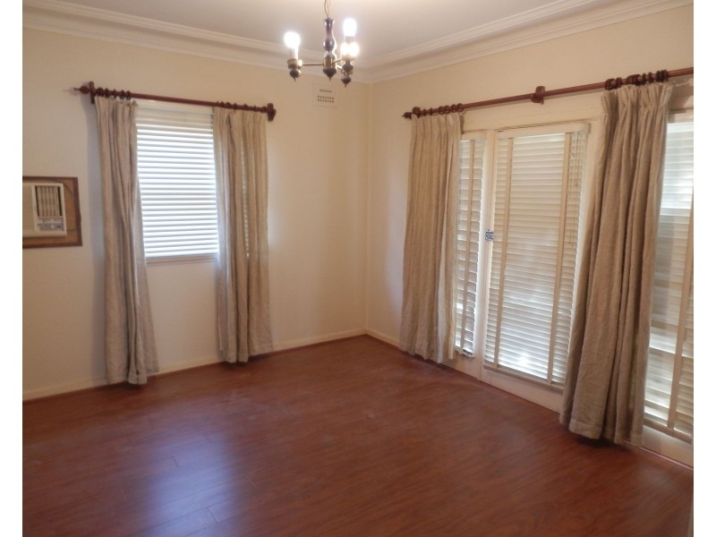 14 Rodgers Street, Kingswood NSW 2747