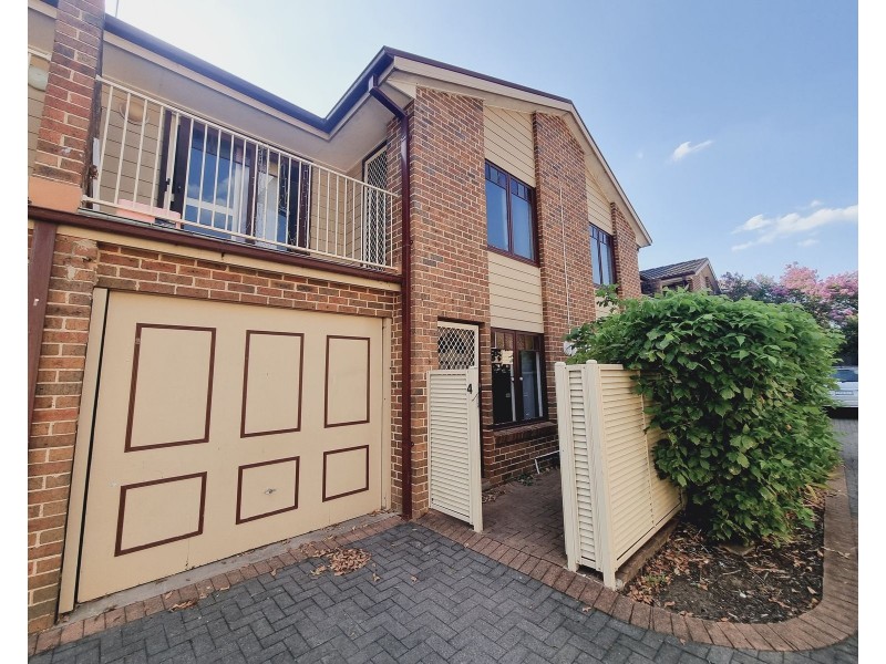 4/9-11 Thurston Street, Penrith NSW 2750