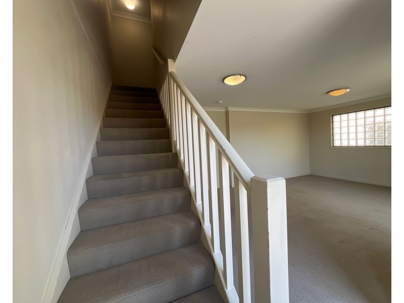 1/32 Luttrell Street, Glenmore Park NSW 2745