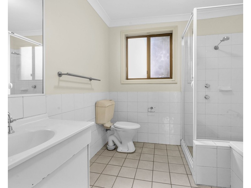 4/29-35 Bringelly Road, Kingswood NSW 2747