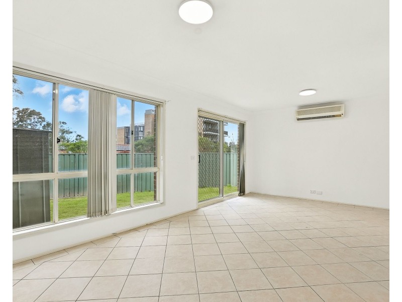 15 Sherwood Cir, Penrith NSW 2750