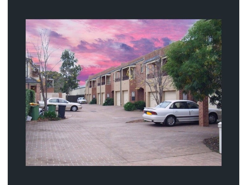 13/7 Bringelly Road, Kingswood NSW 2747