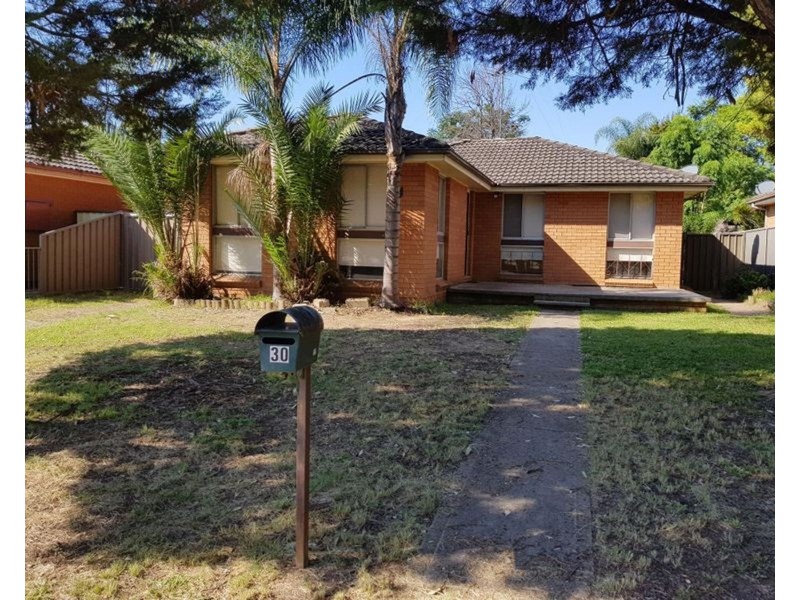 30 Hatchinson Crescent, Jamisontown NSW 2750