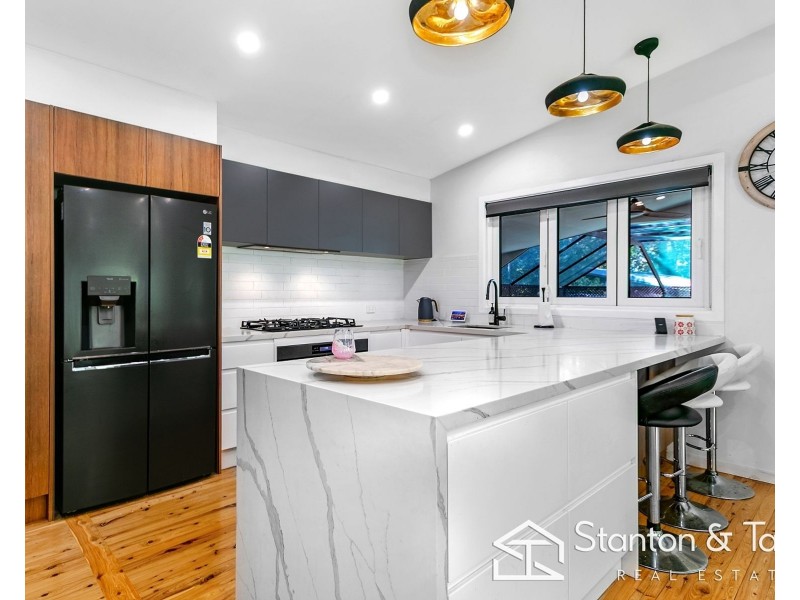 4 Kent Street, Winmalee NSW 2777