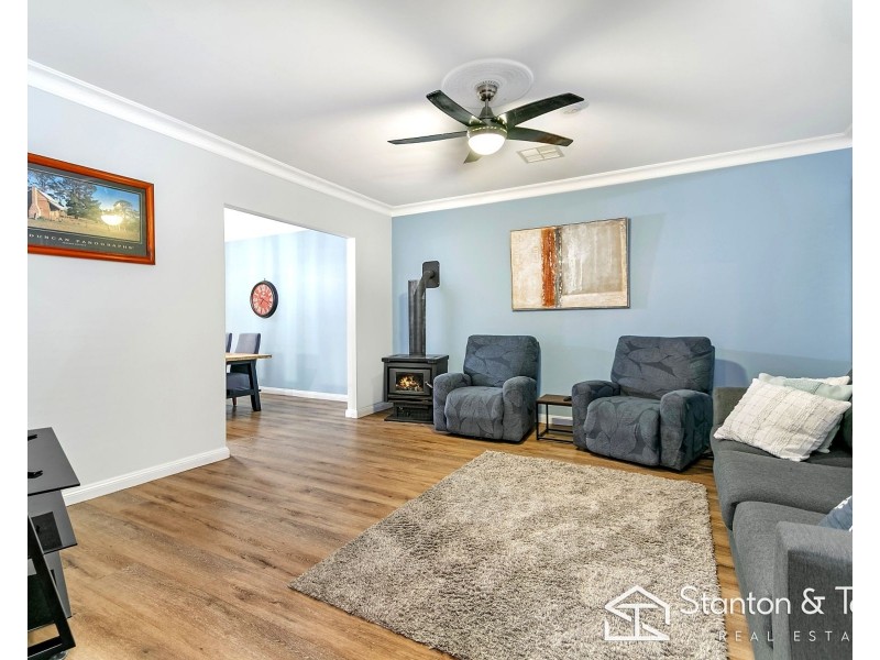 19 Camelot Drive, Cranebrook NSW 2749