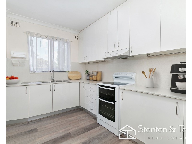 2/150-152 Great Western Highway, Kingswood NSW 2747