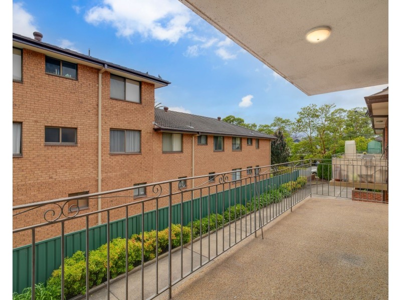 4/9 Hemmings Street, Penrith NSW 2750