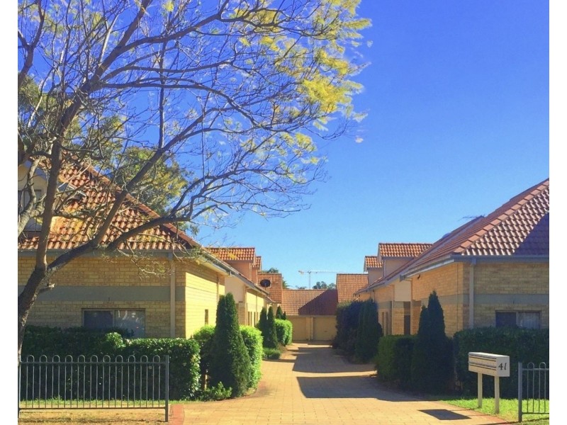 2/41-43 Jamison Road, Kingswood NSW 2747