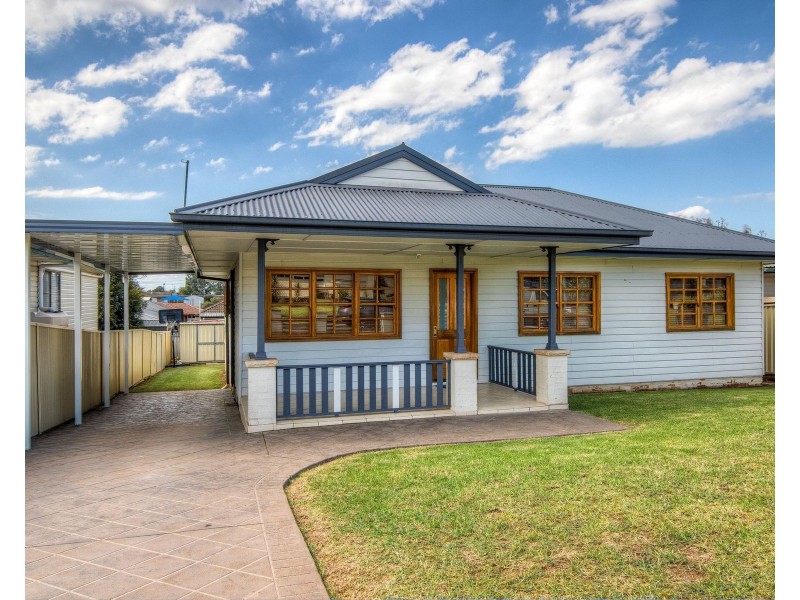17 Upton Street, South Penrith NSW 2750