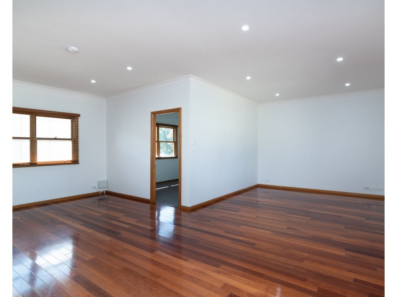 17 Upton Street, South Penrith NSW 2750