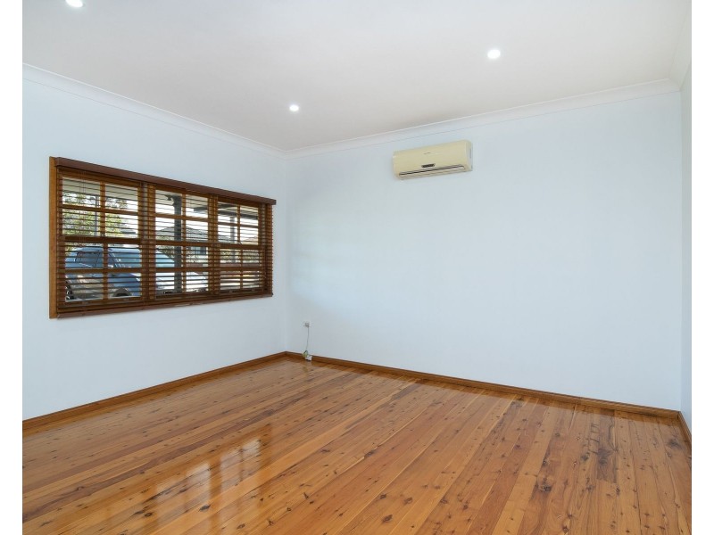 17 Upton Street, South Penrith NSW 2750