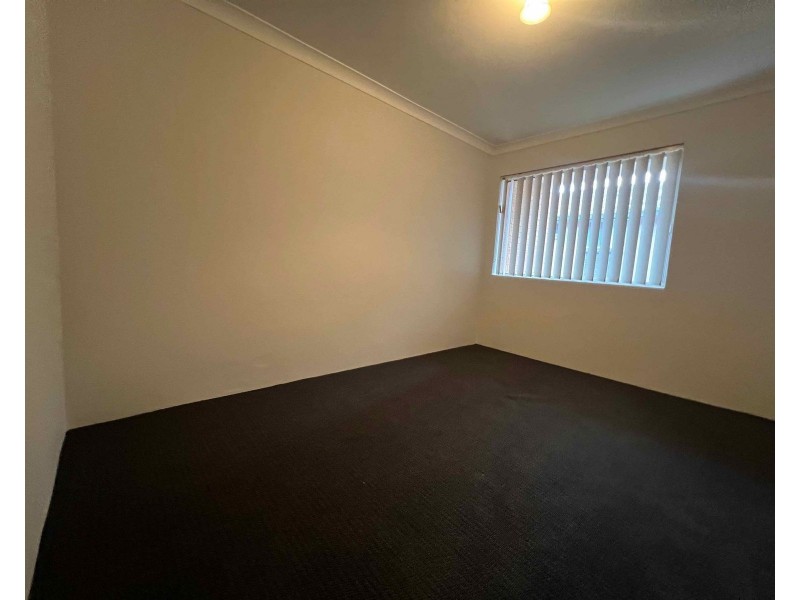 2/18 Thurston Street, Penrith NSW 2750