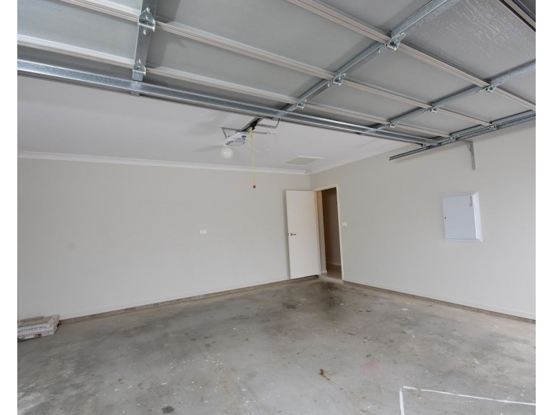 14 Hassall Way, Glenmore Park NSW 2745