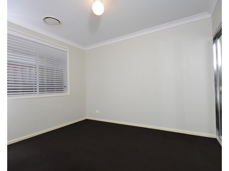 14 Hassall Way, Glenmore Park NSW 2745