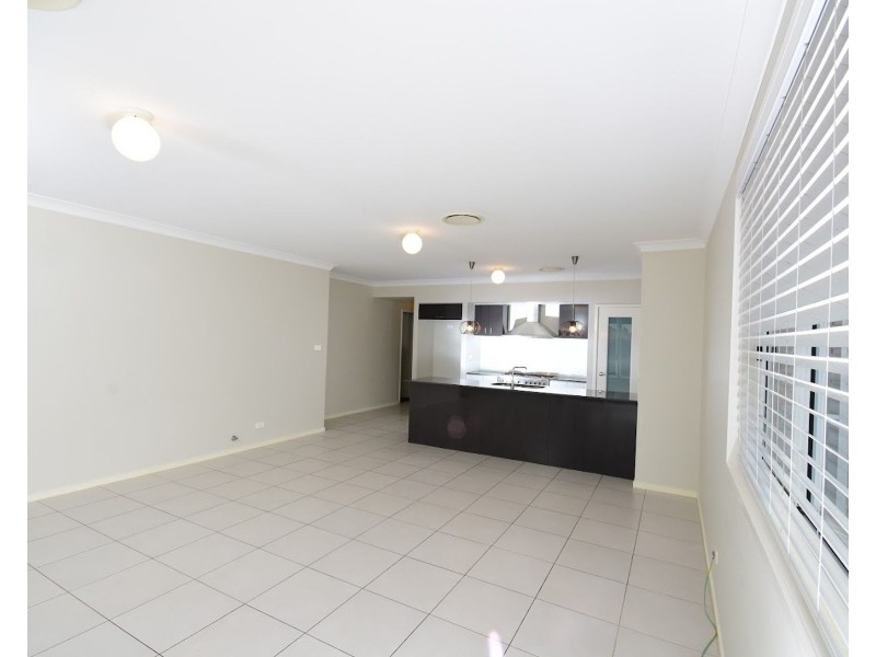 14 Hassall Way, Glenmore Park NSW 2745