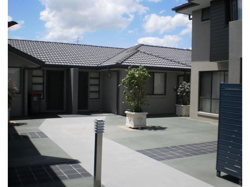 2/32 Luttrell Street, Glenmore Park NSW 2745