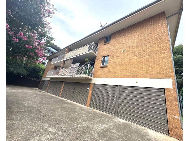 5/4 John Tipping Grove, Penrith NSW 2750
