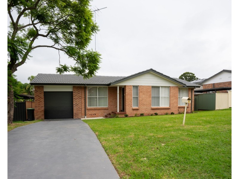 11 Antonia Crescent, Cranebrook NSW 2749