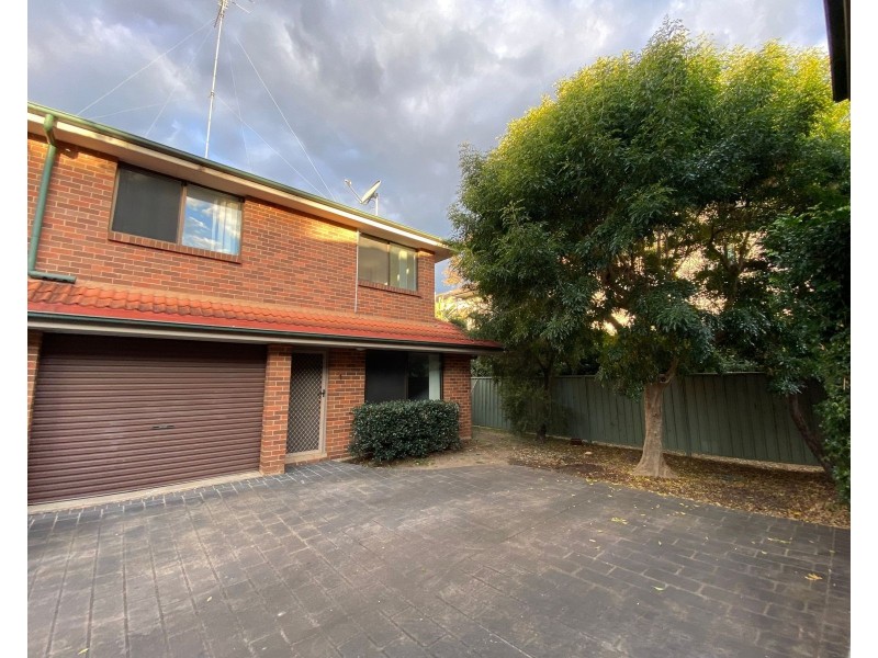 4/42 Mulgoa Road, Penrith NSW 2750