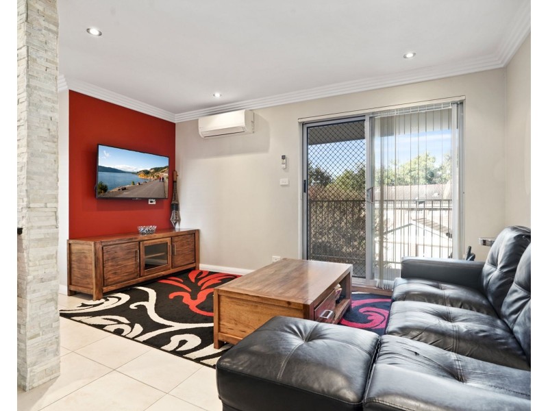 12/4 John Tipping Grove, Penrith NSW 2750