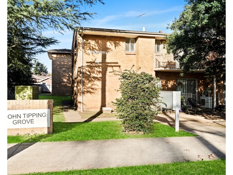 12/4 John Tipping Grove, Penrith NSW 2750