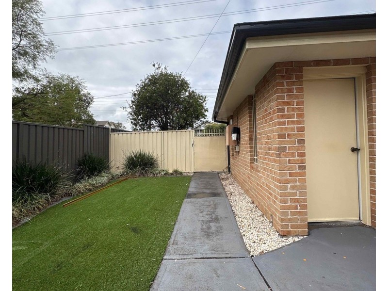 2/41b Colless Street, Penrith NSW 2750