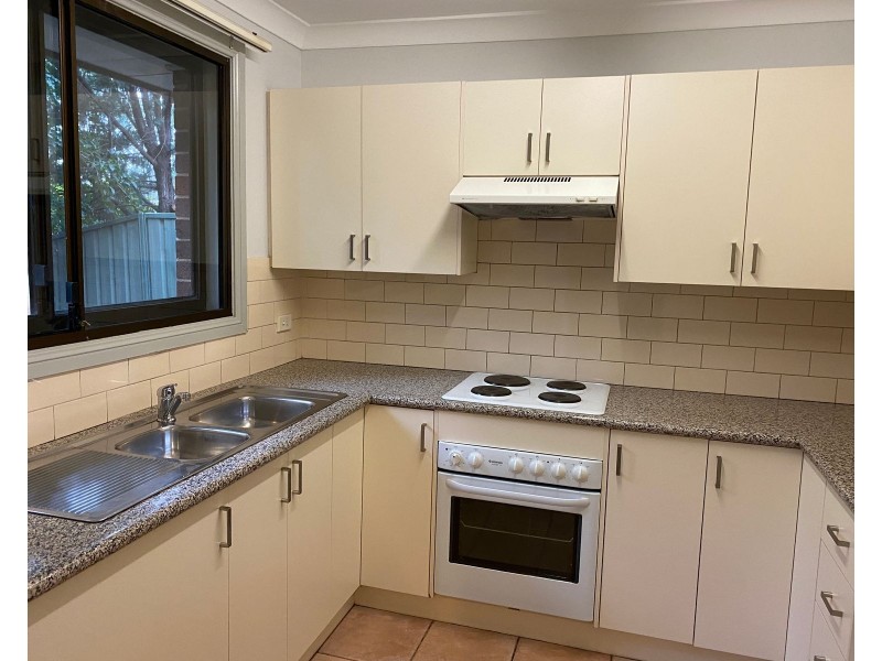 8/42 Mulgoa Road, Penrith NSW 2750