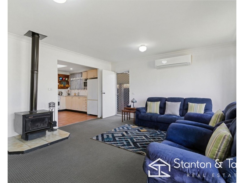 4 Cara Court, South Penrith NSW 2750