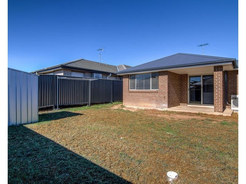 22 Herford Street, Ropes Crossing NSW 2760
