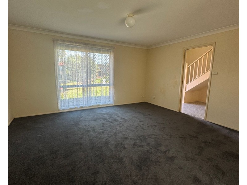 10 Mount Close, Cranebrook NSW 2749