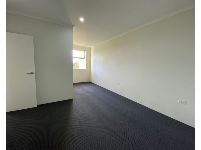 20/4 Colless Street, Penrith NSW 2750