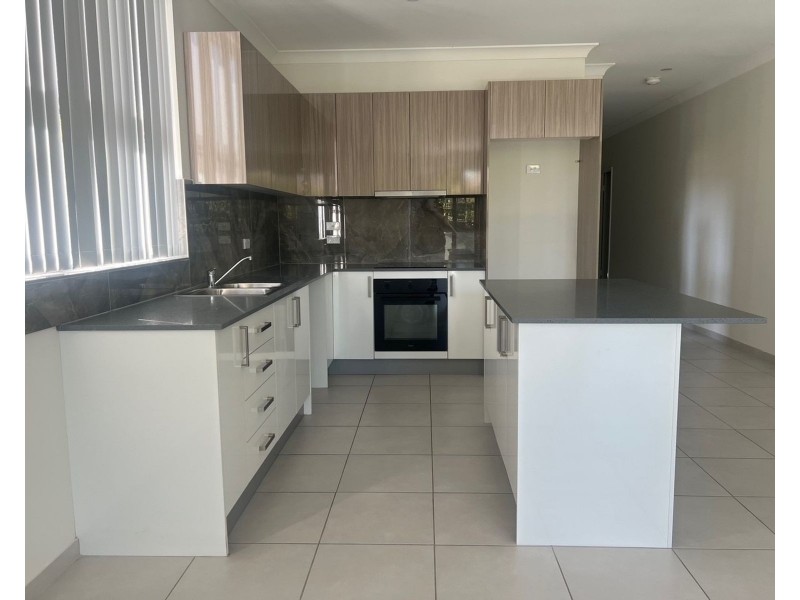 2/24 Barber Avenue, Penrith NSW 2750