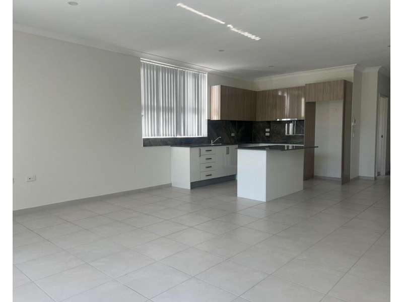 2/24 Barber Avenue, Penrith NSW 2750