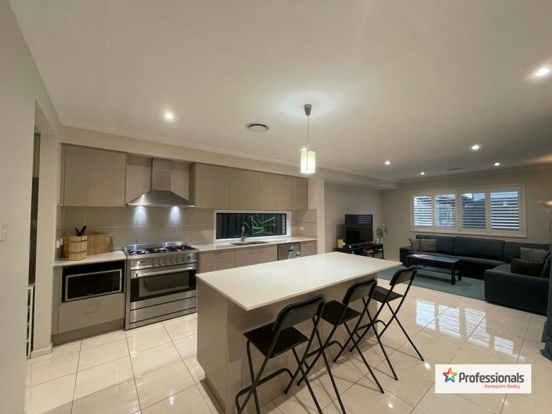 71 Orlagh Circuit, Riverstone NSW 2765