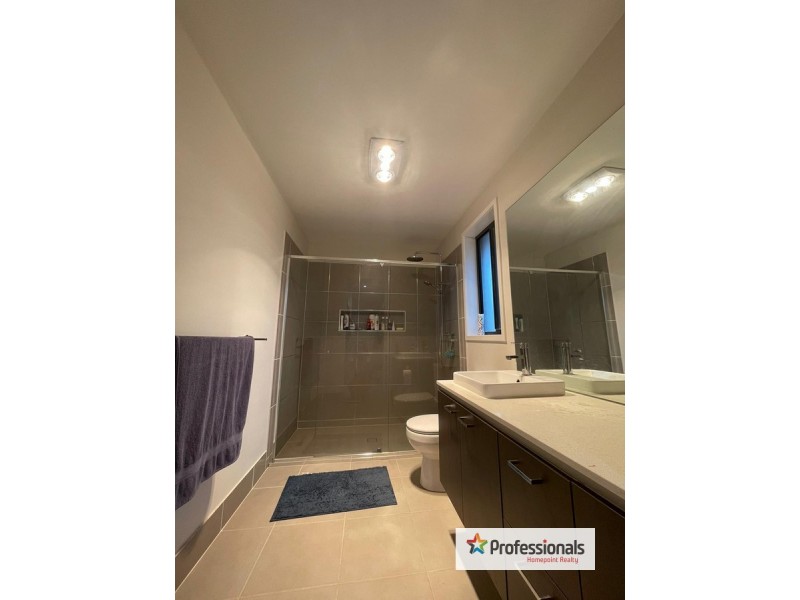 71 Orlagh Circuit, Riverstone NSW 2765