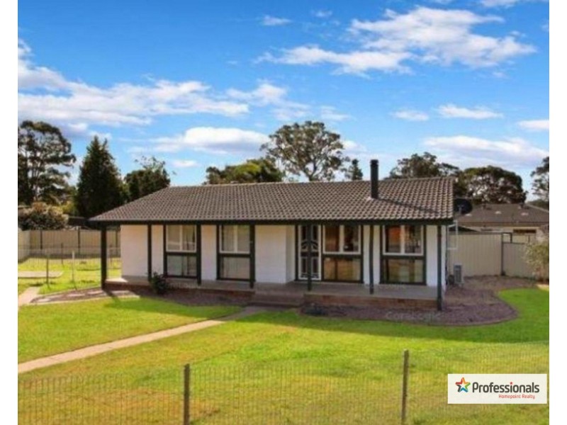 38 Waitaki Street, Lethbridge Park NSW 2770