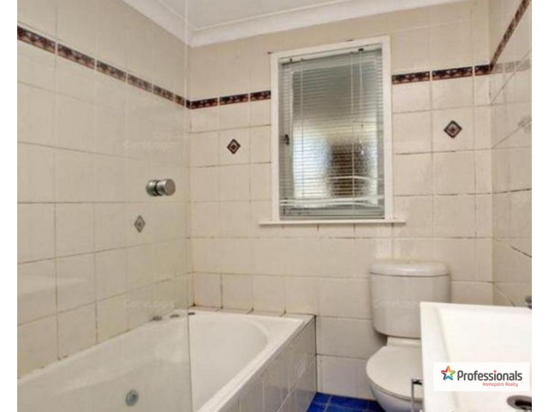 38 Waitaki Street, Lethbridge Park NSW 2770