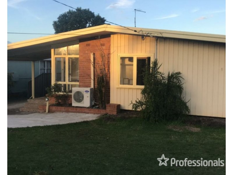 64 Maple Road, North St Marys NSW 2760